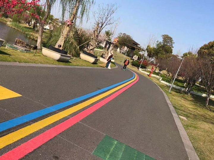 道路划线施工过程中的常见问题及解决方案